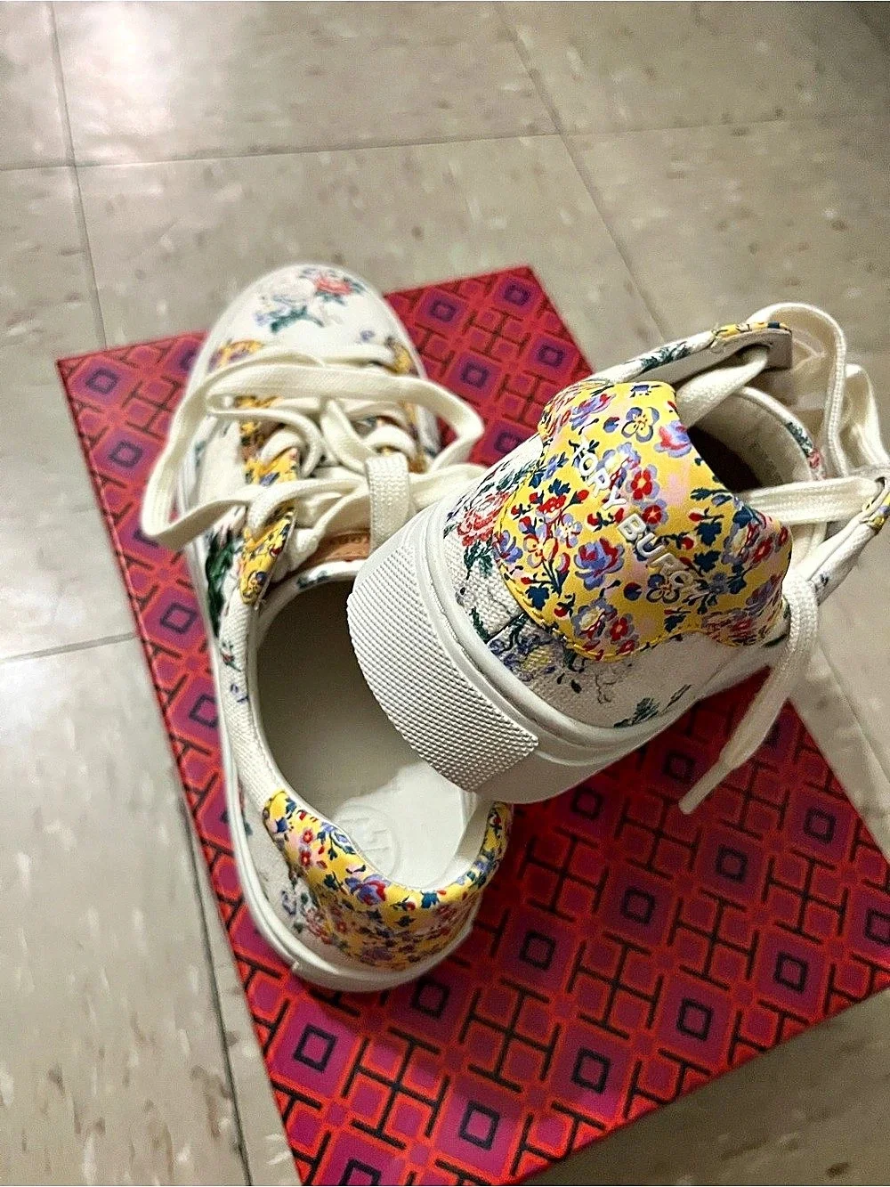 Tory Burch tory burch
